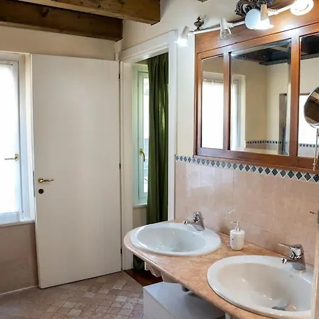 Magnifico In Palazzo Storico Del 500”