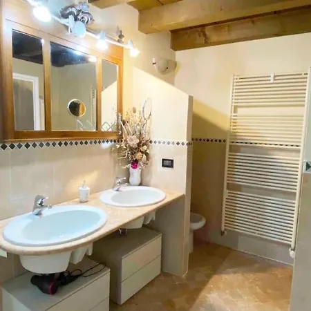 Magnifico In Palazzo Storico Del 500”