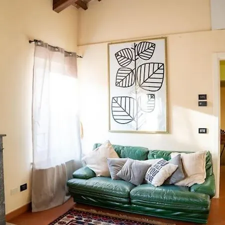 Magnifico In Palazzo Storico Del 500” Lejlighed Ferrara