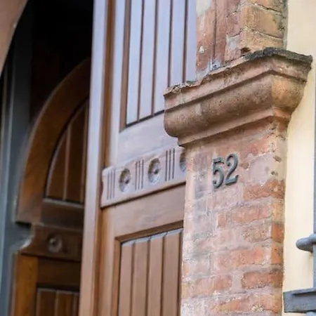 Magnifico In Palazzo Storico Del 500” Lejlighed